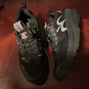 On Running Men's Black and Gray Athletic Shoes